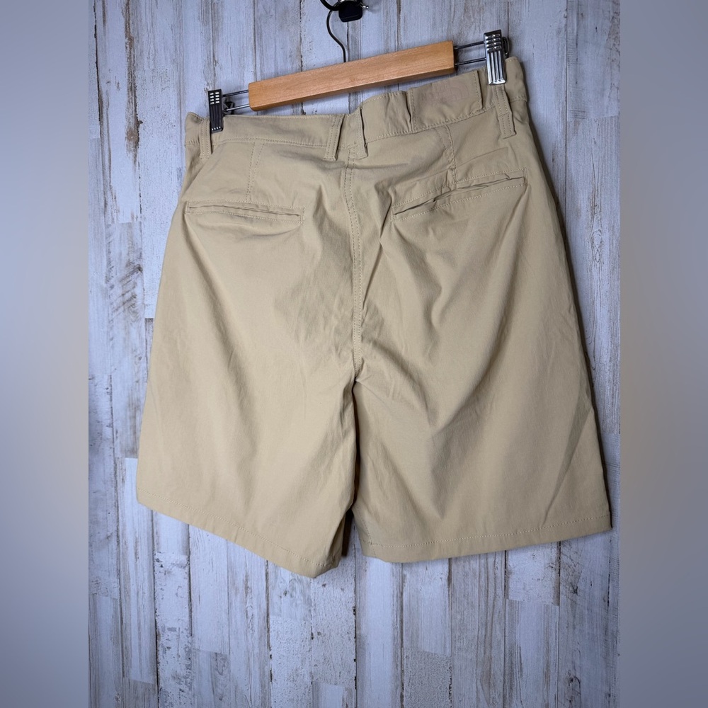 The North Face Men's Khaki stone Short - Picture 2 of 4